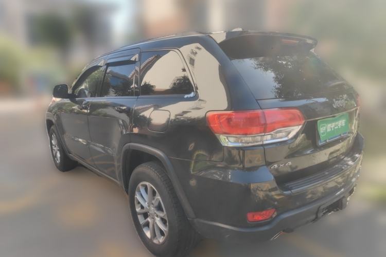 Used Jeep Grand Cherokee 2013 3.6L Luxury Navigation Edition Rear Left 45 Deg