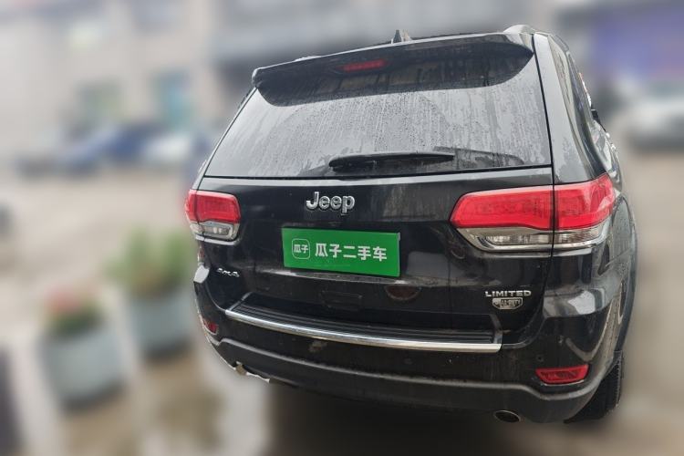Used Jeep Grand Cherokee 2013 3.6L Luxury Navigation Edition Rear