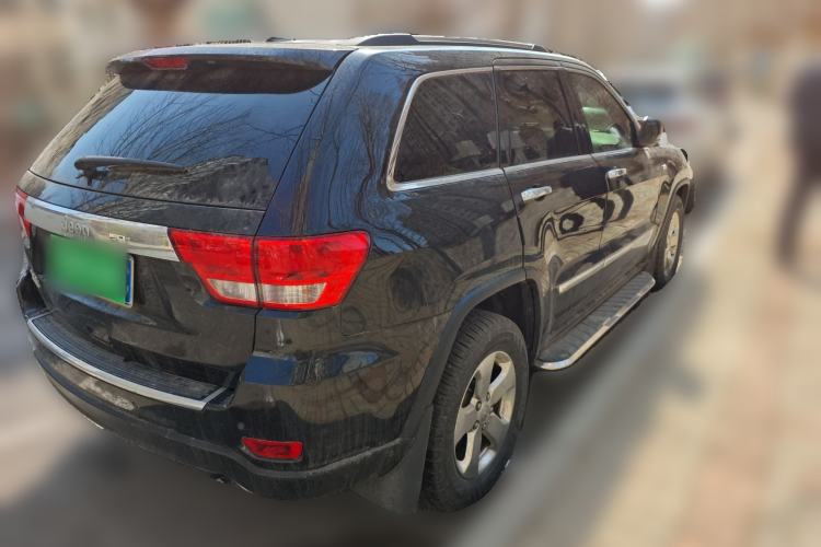 Used Jeep Grand Cherokee 2013 3.6L Comfort Navigation Edition Rear Right 45 Deg