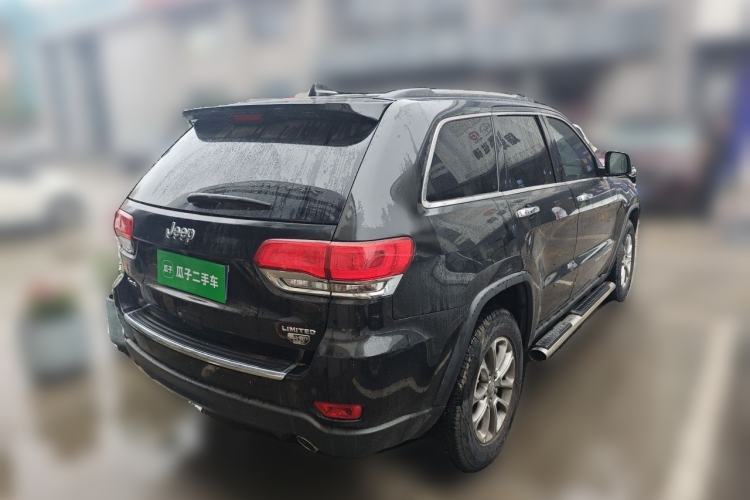 Used Jeep Grand Cherokee 2013 3.6L Luxury Navigation Edition Rear Right 45 Deg