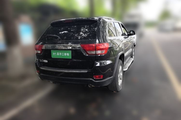 Used Jeep Grand Cherokee 2013 3.6L Comfort Navigation Edition Rear Right 45 Deg