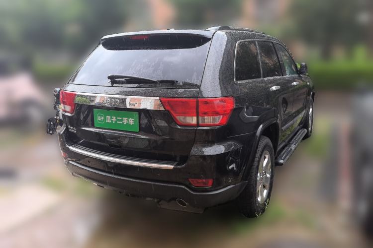 Used Jeep Grand Cherokee 2013 3.6L Luxury Navigation Edition Rear Right 45 Deg