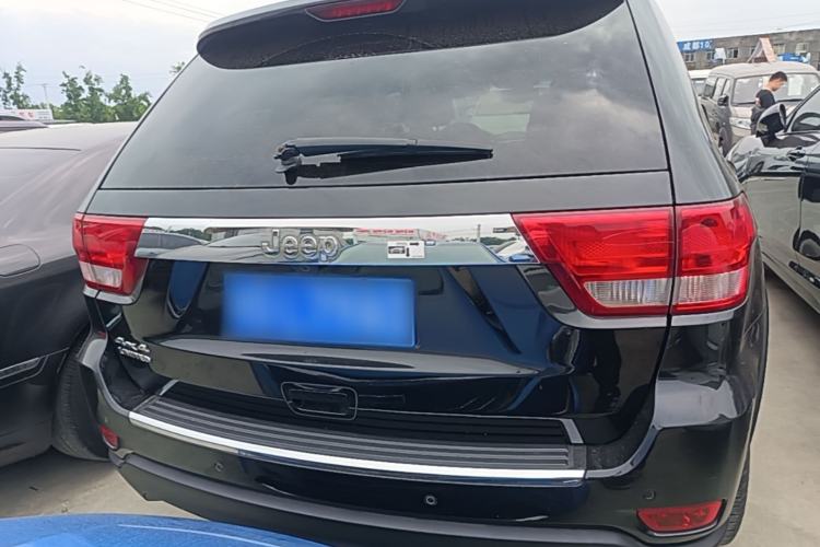 Used Jeep Grand Cherokee 2013 3.6L Comfort Navigation Edition Rear