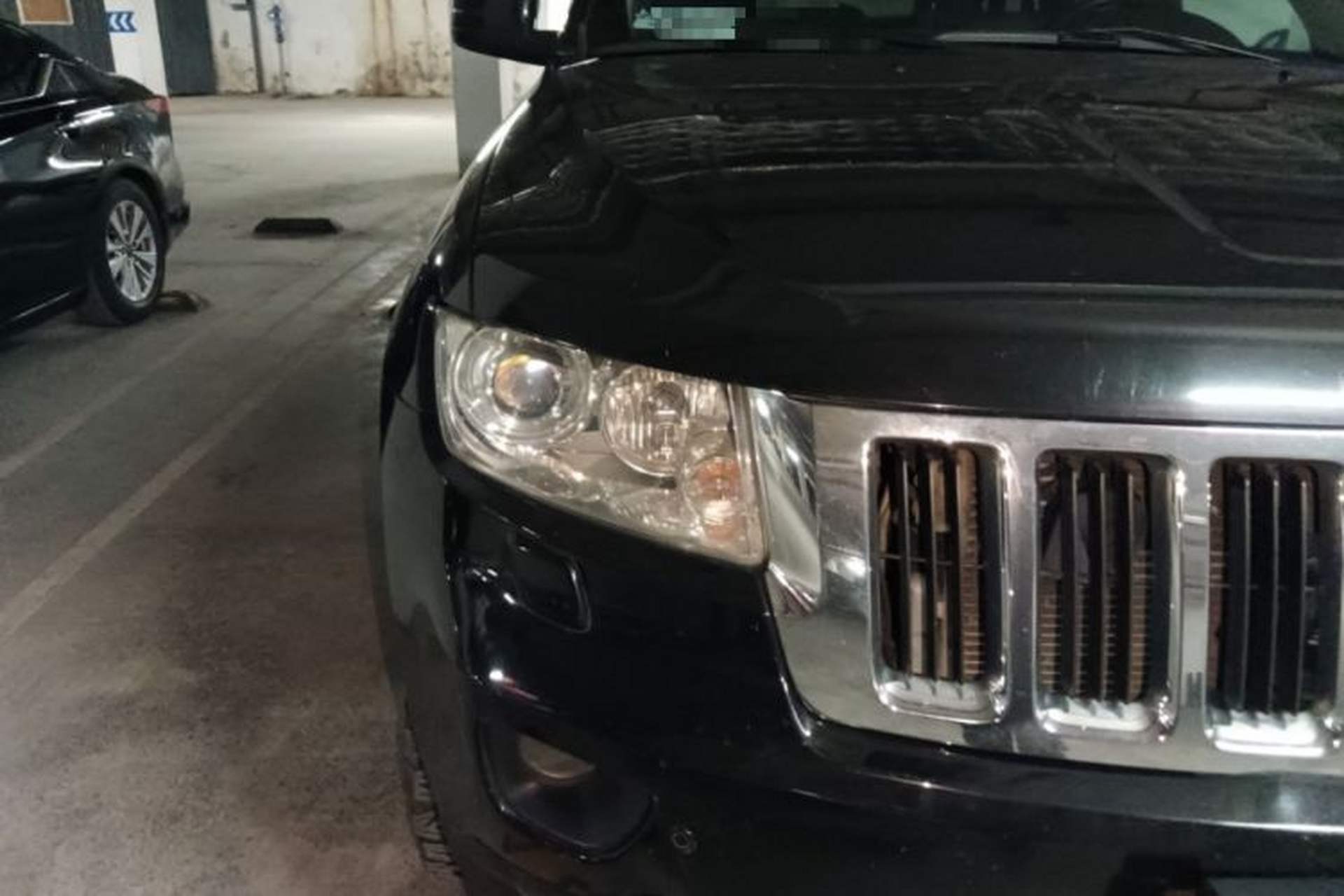 Used Jeep Grand Cherokee 2013 3.6L Comfort Edition Right Front Headlight