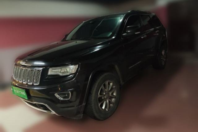 Ojetý Jeep Grand Cherokee 2013 3.6L Luxury Navigation Edition