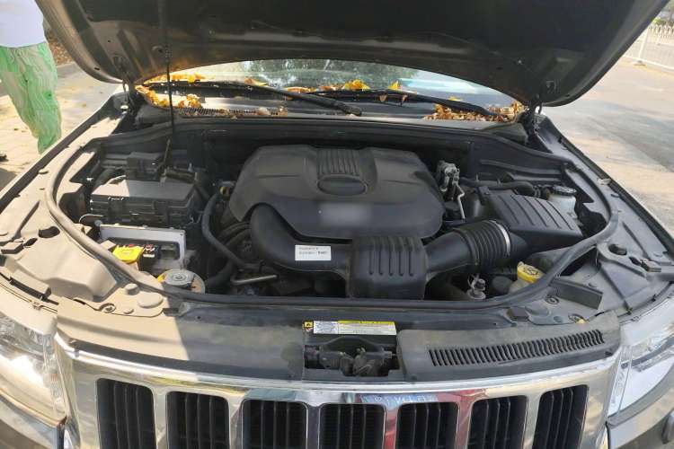 Used Jeep Grand Cherokee 2013 3.6L Comfort Edition Engine Bay
