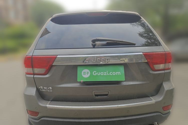 Used Jeep Grand Cherokee 2013 3.6L Comfort Navigation Edition Rear