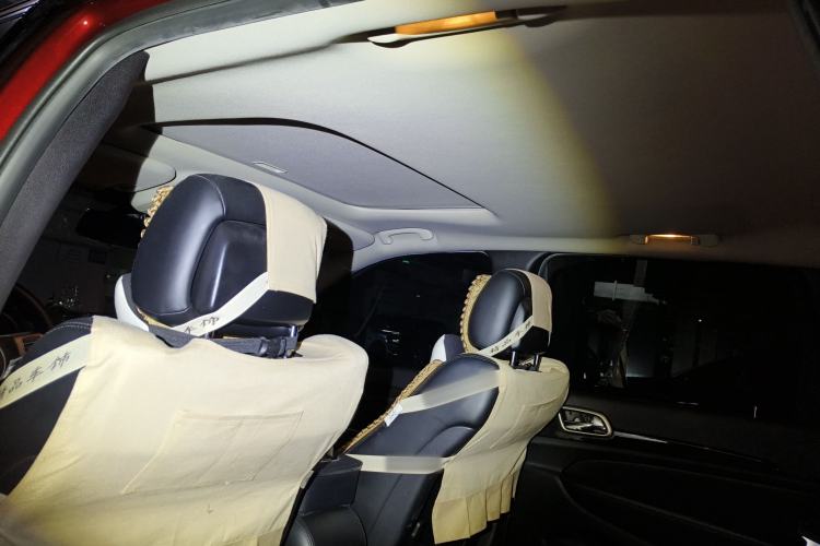 Used Jeep Grand Cherokee 2013 3.6L Comfort Edition Headliner