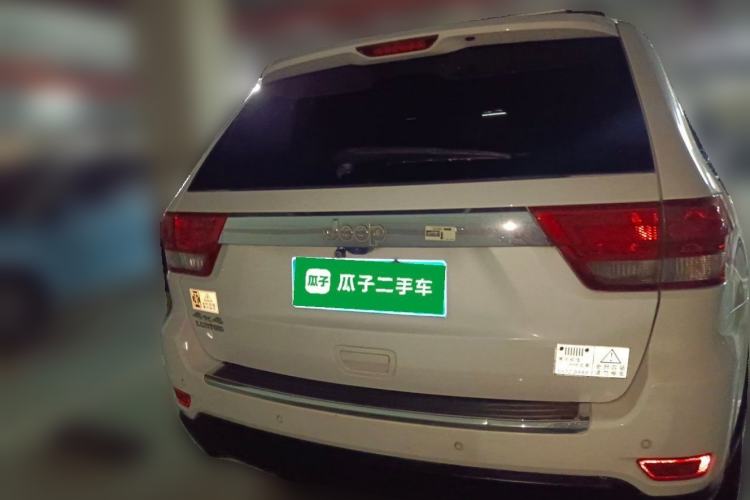 Used Jeep Grand Cherokee 2013 3.6L Comfort Navigation Edition Rear