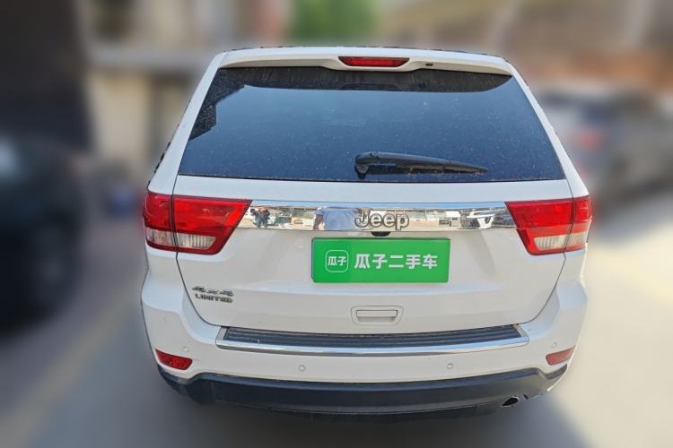 Used Jeep Grand Cherokee 2013 3.6L Comfort Navigation Edition Rear