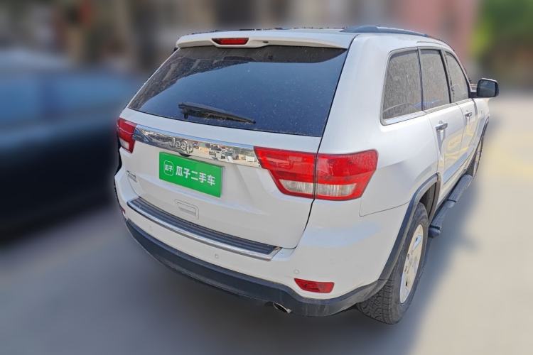 Used Jeep Grand Cherokee 2013 3.6L Comfort Navigation Edition Rear Right 45 Deg