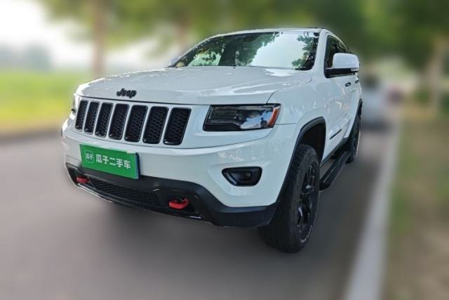 Ojetý Jeep Grand Cherokee 2014 3.0L Comfort Navigation Edition