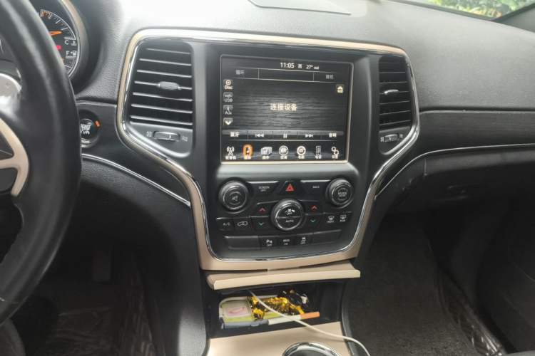 Used Jeep Grand Cherokee 2014 3.0TD Diesel Comfort Navigation Version Audio And AC Panel