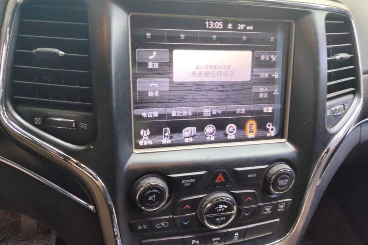 Used Jeep Grand Cherokee 2014 3.6L Elite Navigation Edition Audio And AC Panel