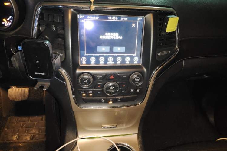 Used Jeep Grand Cherokee 2014 3.0TD Diesel Comfort Navigation Version Audio And AC Panel