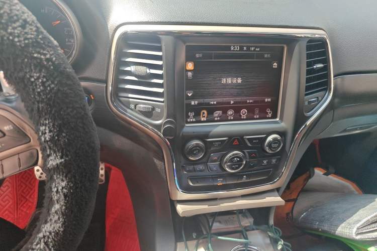 Used Jeep Grand Cherokee 2014 3.6L Comfort Navigation Edition Audio And AC Panel