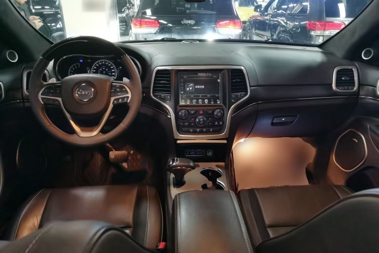 Used Jeep Grand Cherokee 2014 3.0L Flagship Zunyue Edition Center Console
