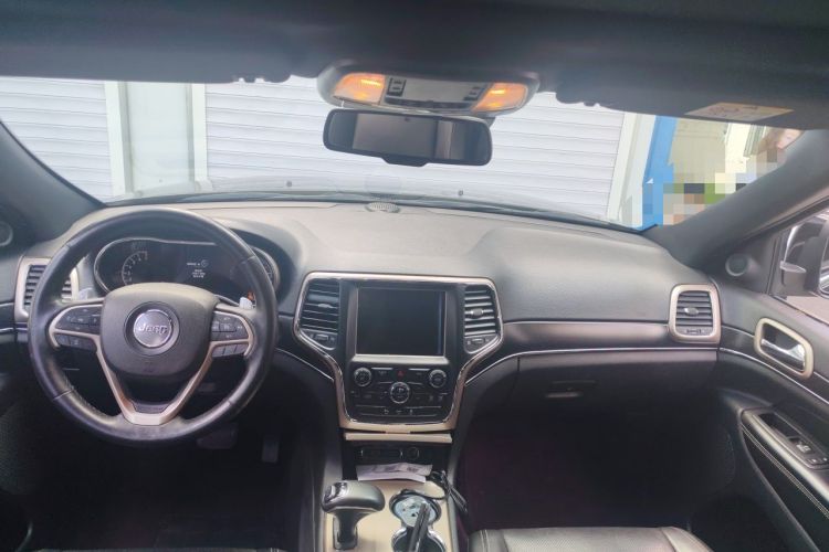 Used Jeep Grand Cherokee 2014 3.6L Elite Navigation Edition Center Console