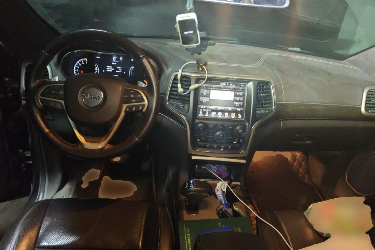 Used Jeep Grand Cherokee 2014 3.0L Flagship Zunyue Edition Center Console