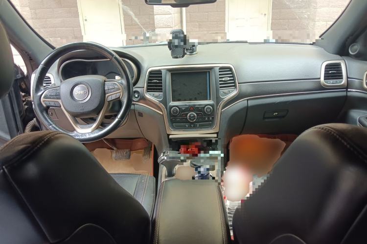 Used Jeep Grand Cherokee 2014 3.0L Comfort Navigation Edition Center Console