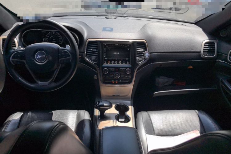 Used Jeep Grand Cherokee 2014 3.6L Elite Navigation Edition Center Console