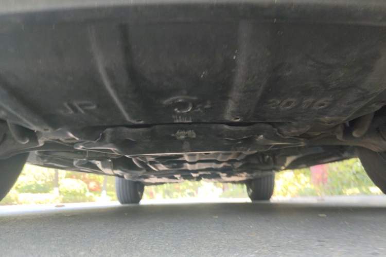 Used Jeep Grand Cherokee 2014 3.0TD Diesel Comfort Navigation Version Chassis Front