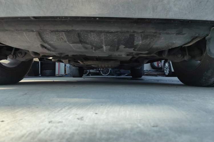 Used Jeep Grand Cherokee 2014 3.0L Comfort Navigation Edition Chassis Front