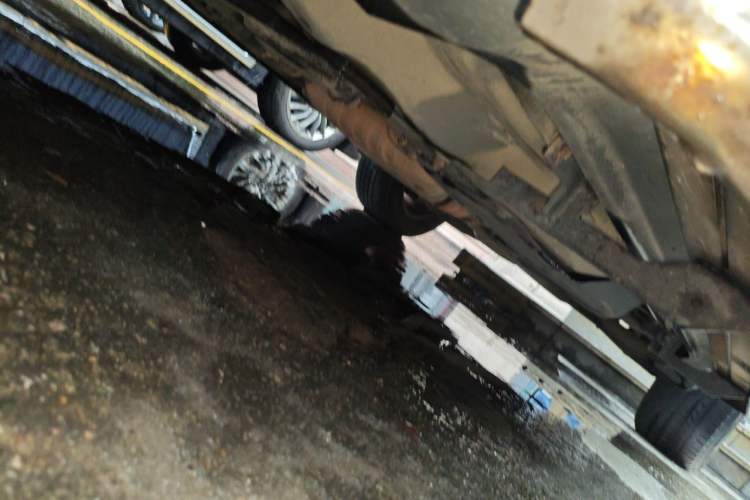 Used Jeep Grand Cherokee 2014 3.0L Comfort Navigation Edition Chassis Front Left