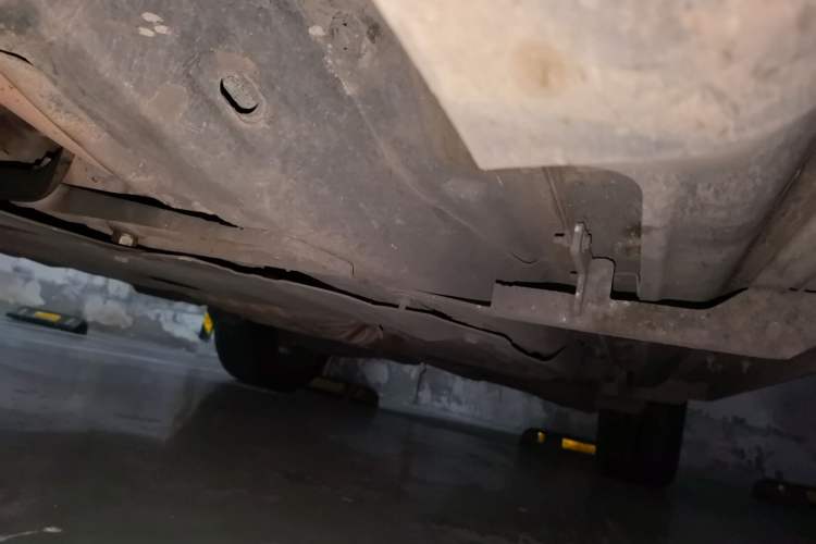 Used Jeep Grand Cherokee 2014 3.6L Elite Navigation Edition Chassis Front Left