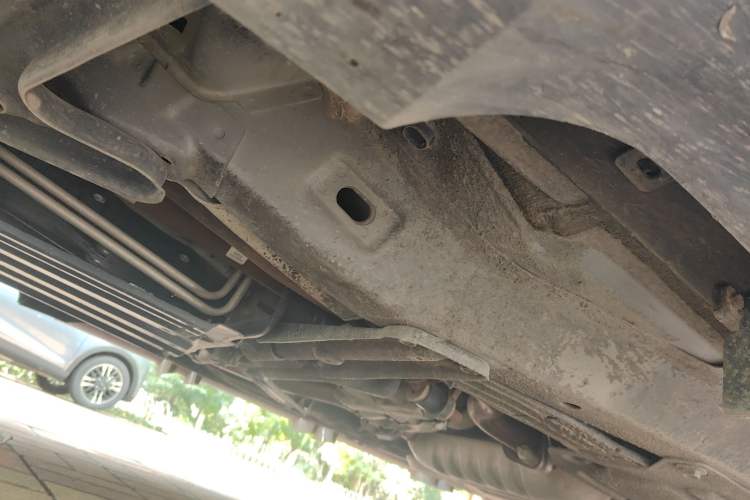 Used Jeep Grand Cherokee 2014 3.6L Elite Navigation Edition Chassis Front Left