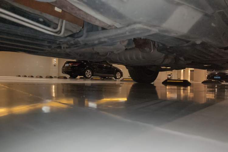 Used Jeep Grand Cherokee 2014 3.0L Comfort Navigation Edition Chassis Front Left