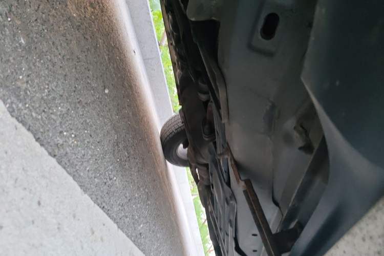Used Jeep Grand Cherokee 2014 3.0L Comfort Navigation Edition Chassis Front Left