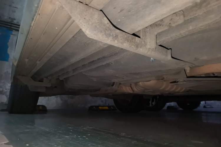Used Jeep Grand Cherokee 2014 3.6L Elite Navigation Edition Chassis Front Right
