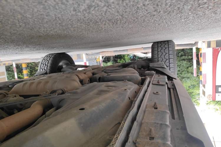 Used Jeep Grand Cherokee 2014 3.6L Elite Navigation Edition Chassis Front Right