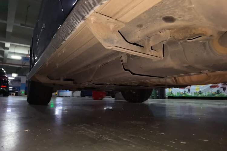 Used Jeep Grand Cherokee 2014 3.6L Elite Navigation Edition Chassis Rear Left