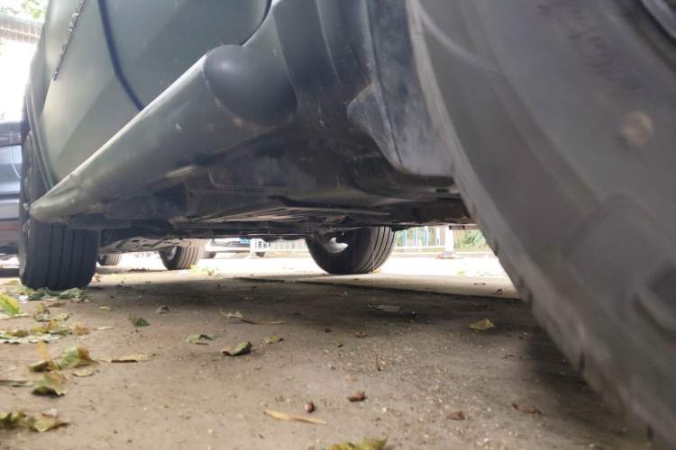 Used Jeep Grand Cherokee 2014 3.6L Elite Navigation Edition Chassis Rear Left