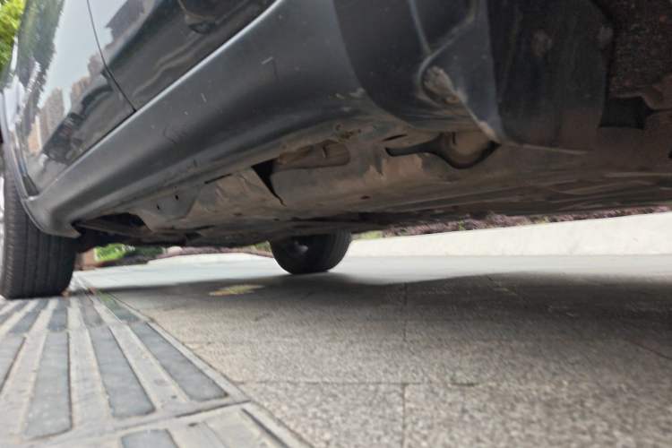 Used Jeep Grand Cherokee 2014 3.0TD Diesel Comfort Navigation Version Chassis Rear Left