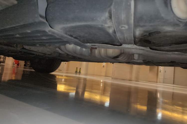 Used Jeep Grand Cherokee 2014 3.0L Comfort Navigation Edition Chassis Rear Left