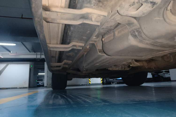 Used Jeep Grand Cherokee 2014 3.0TD Diesel Comfort Navigation Version Chassis Rear Left