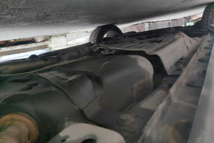Used Jeep Grand Cherokee 2014 3.0TD Diesel Comfort Navigation Version Chassis Rear Left
