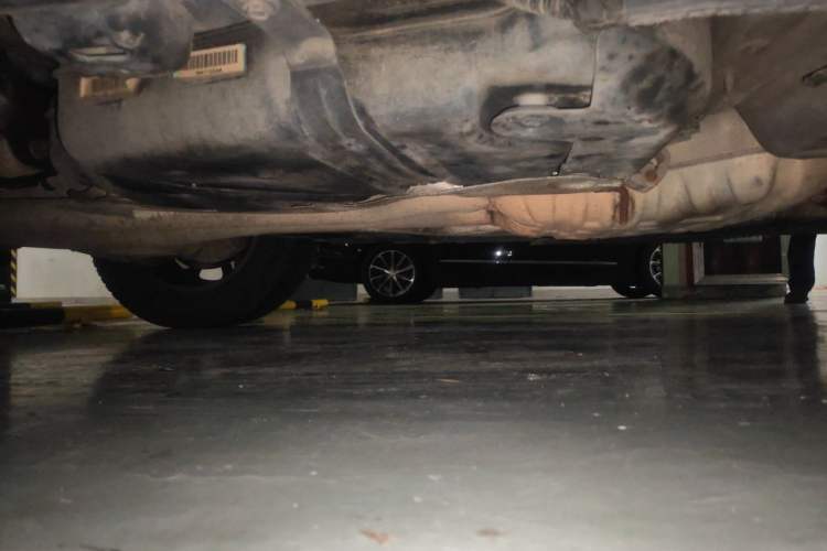 Used Jeep Grand Cherokee 2014 3.0L Comfort Navigation Edition Chassis Rear Right