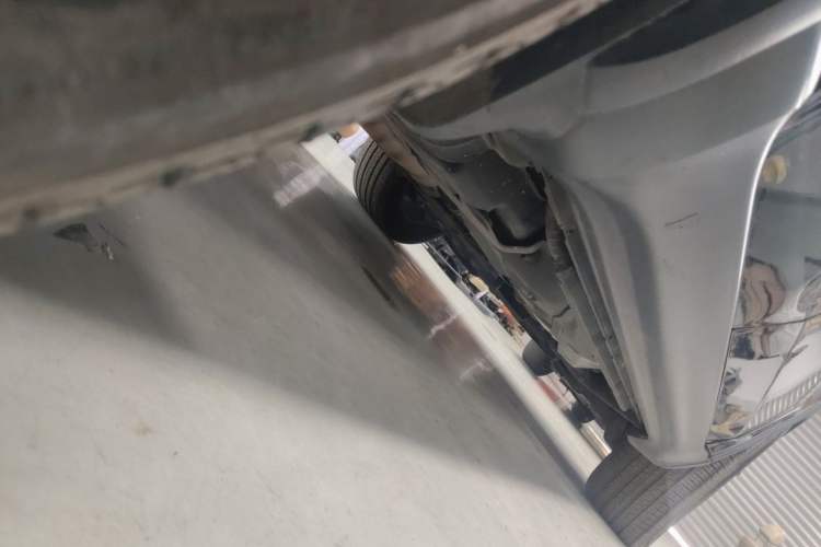 Used Jeep Grand Cherokee 2014 3.6L Comfort Navigation Edition Chassis Rear Right