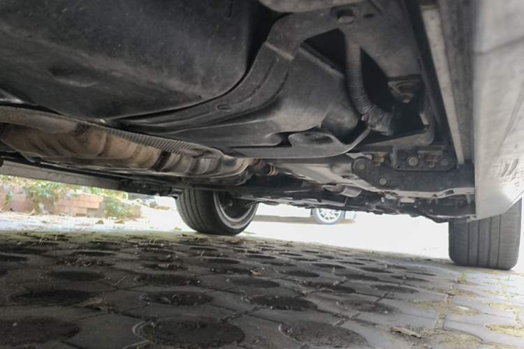 Used Jeep Grand Cherokee 2014 3.6L Elite Navigation Edition Chassis Rear Right