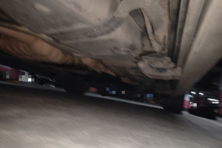 Used Jeep Grand Cherokee 2014 3.0L Comfort Navigation Edition Chassis Rear Right
