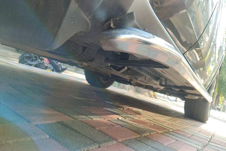 Used Jeep Grand Cherokee 2014 3.0TD Diesel Comfort Navigation Version Chassis Rear Right