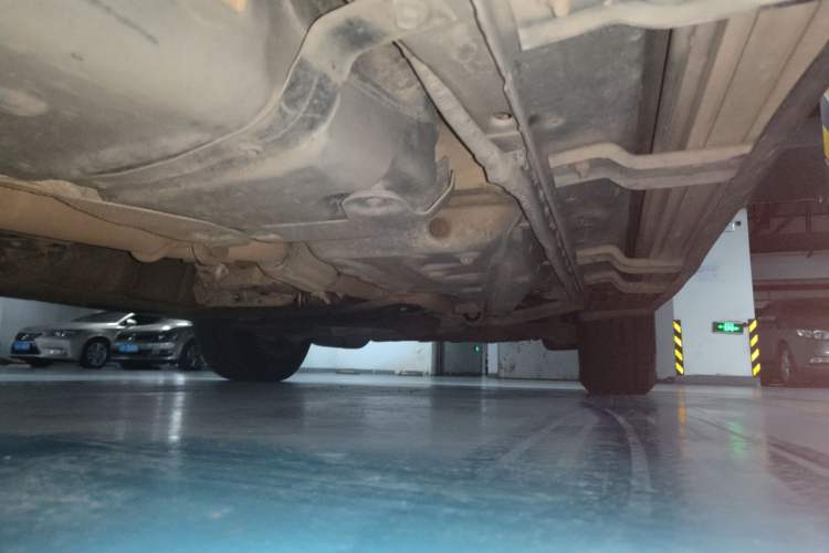 Used Jeep Grand Cherokee 2014 3.0TD Diesel Comfort Navigation Version Chassis Rear Right
