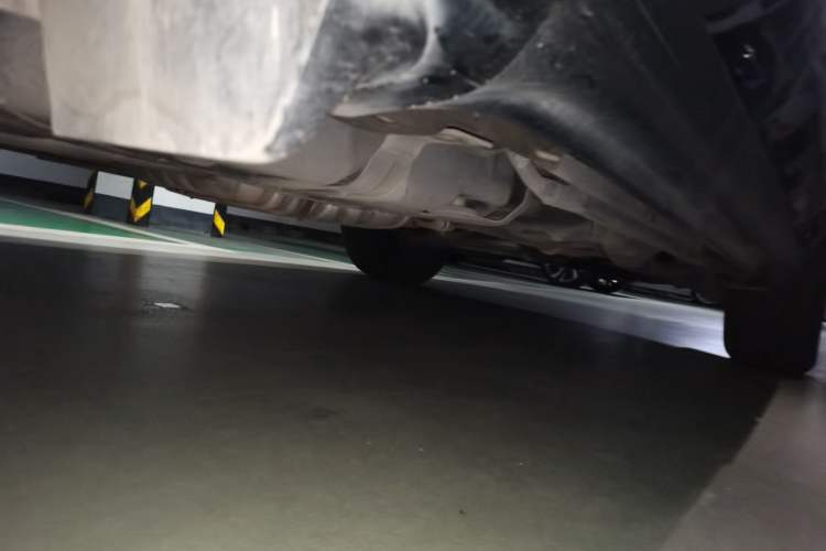 Used Jeep Grand Cherokee 2014 3.0L Comfort Navigation Edition Chassis Rear Right
