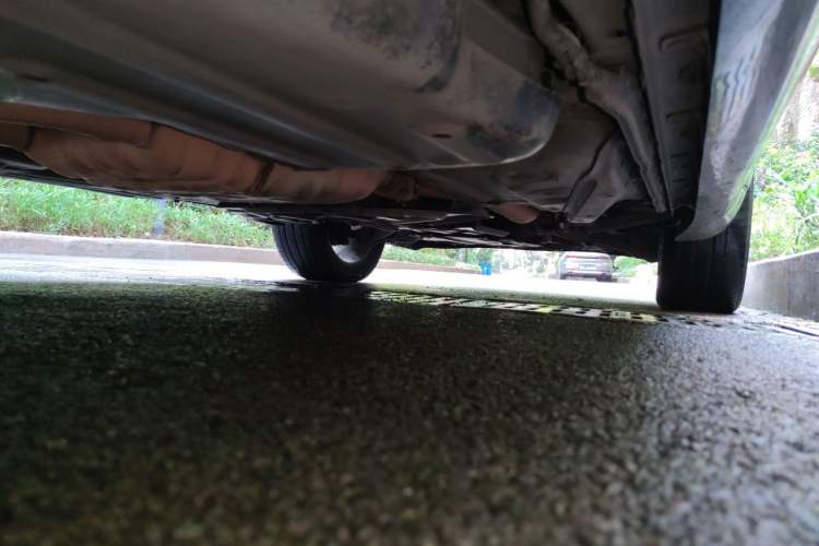 Used Jeep Grand Cherokee 2014 5.7L Flagship Prestige Edition Chassis Rear Right