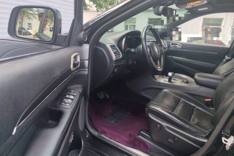 Used Jeep Grand Cherokee 2014 3.6L Elite Navigation Edition Driver Seat