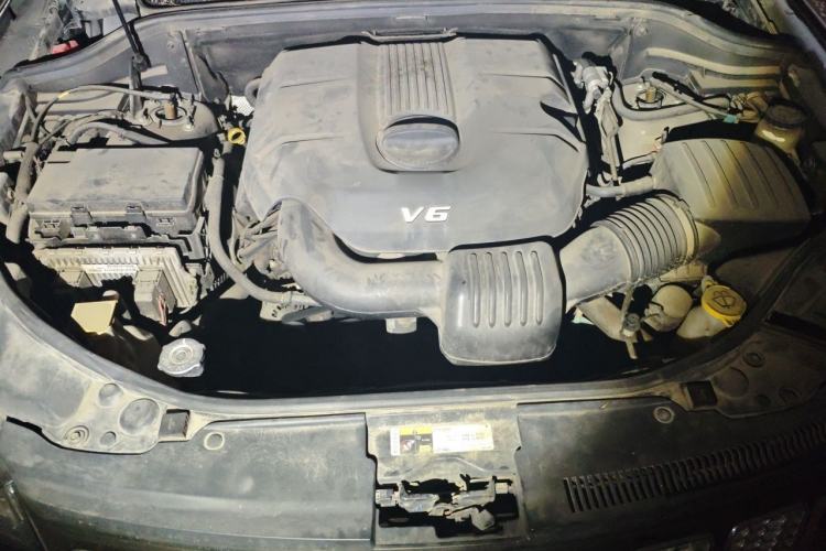 Used Jeep Grand Cherokee 2014 3.0L Flagship Zunyue Edition Engine Bay